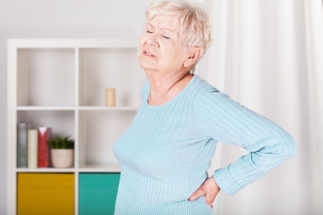 sakit belakang bawah pada wanita boleh menjadi penyebab osteochondrosis